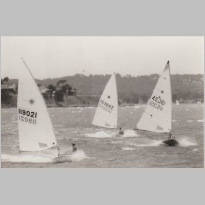 1985 Teralba d Yorky & MSB lapping a guy.jpg